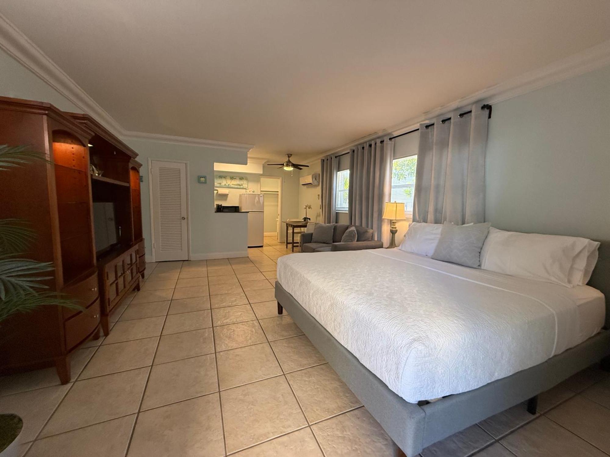 Beach Aqualina Apartments Форт Лодърдейл Екстериор снимка